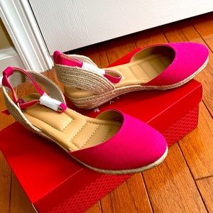 NWT Kelly & Katie espadrille wedge sandals. Wedge is 1.75 inch height